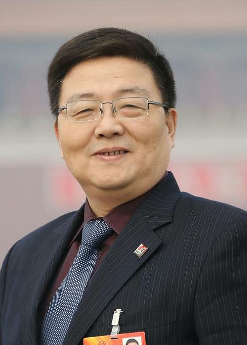 全国人大代表肖伟：建议加快中药防治重大病毒感染性疾病创新药物研发